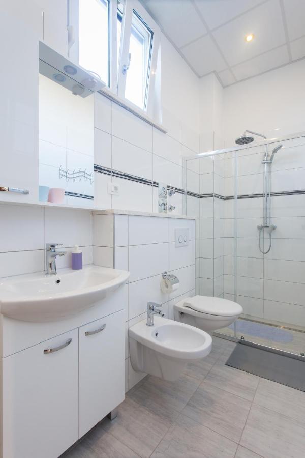 Apartments Villa Japeri Kaštela Δωμάτιο φωτογραφία